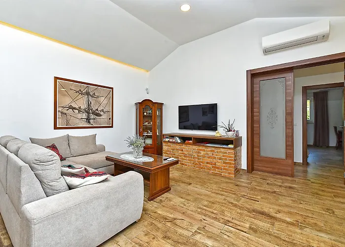 Holiday home Olgica 2269 Pula