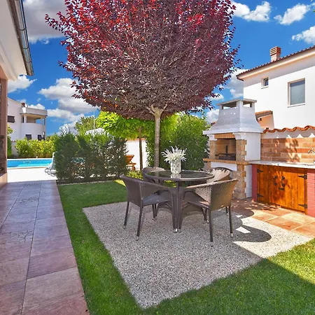 Olgica 2269 * 풀라